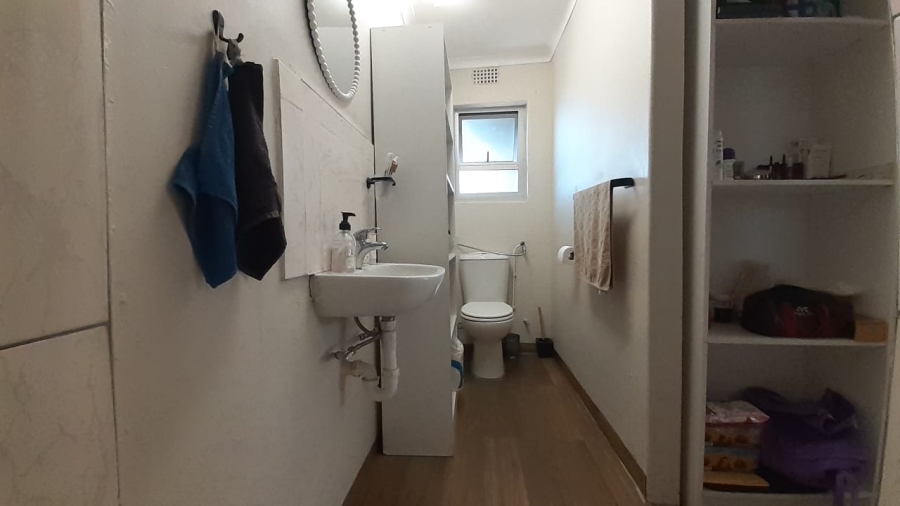 4 Bedroom Property for Sale in Wetton Western Cape